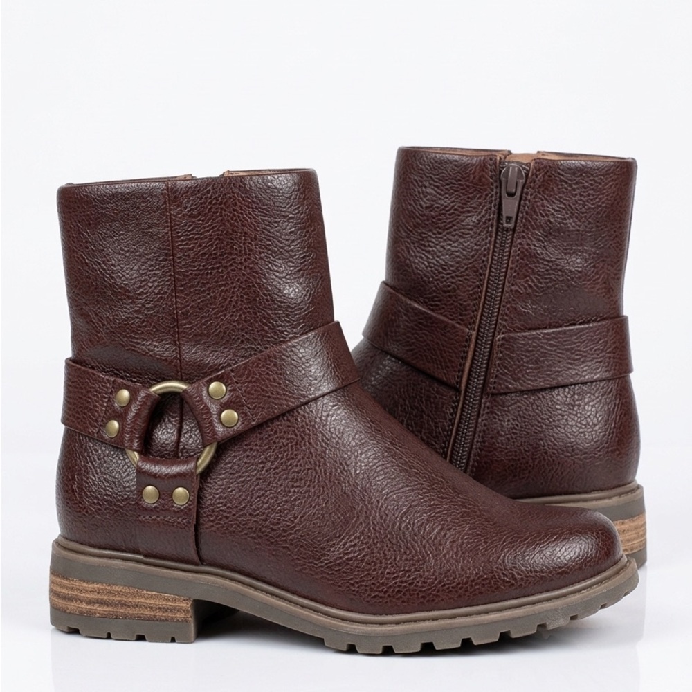 B.O.C Born Concept Cole Harness Womens Booties Leather Size 7 W